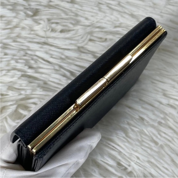 Yves Saint Laurent Black Wallet with Gold Detail - Picture 4 of 13